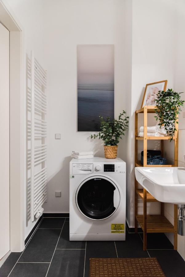 Апартаменты 165m2 Downtown Family 5br, 3bath, Kids Room, 11min Alexanderplatz *