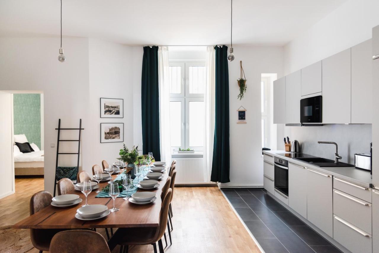 165m2 Downtown Family 5br, 3bath, Kids Room, 11min Alexanderplatz Апартаменты *