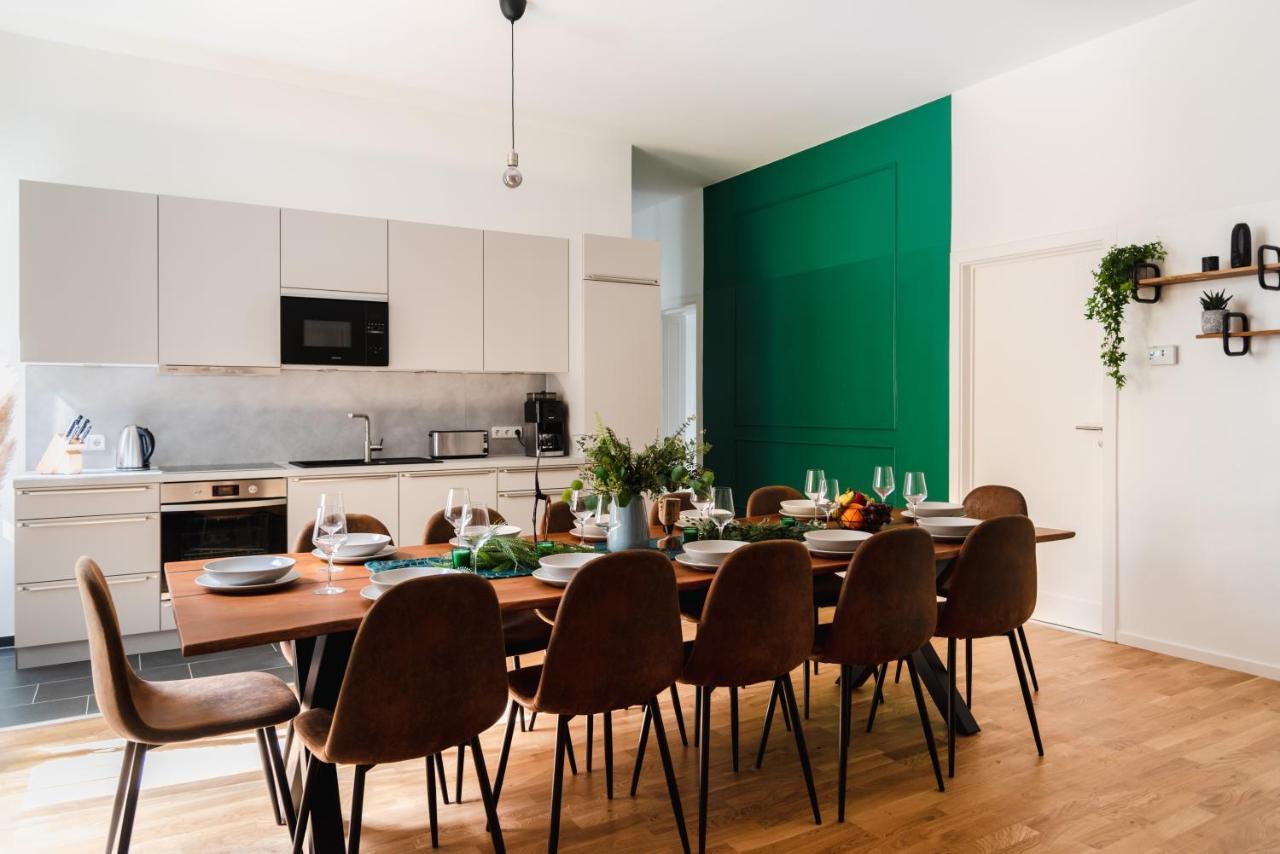165m2 Downtown Family 5br, 3bath, Kids Room, 11min Alexanderplatz Апартаменты